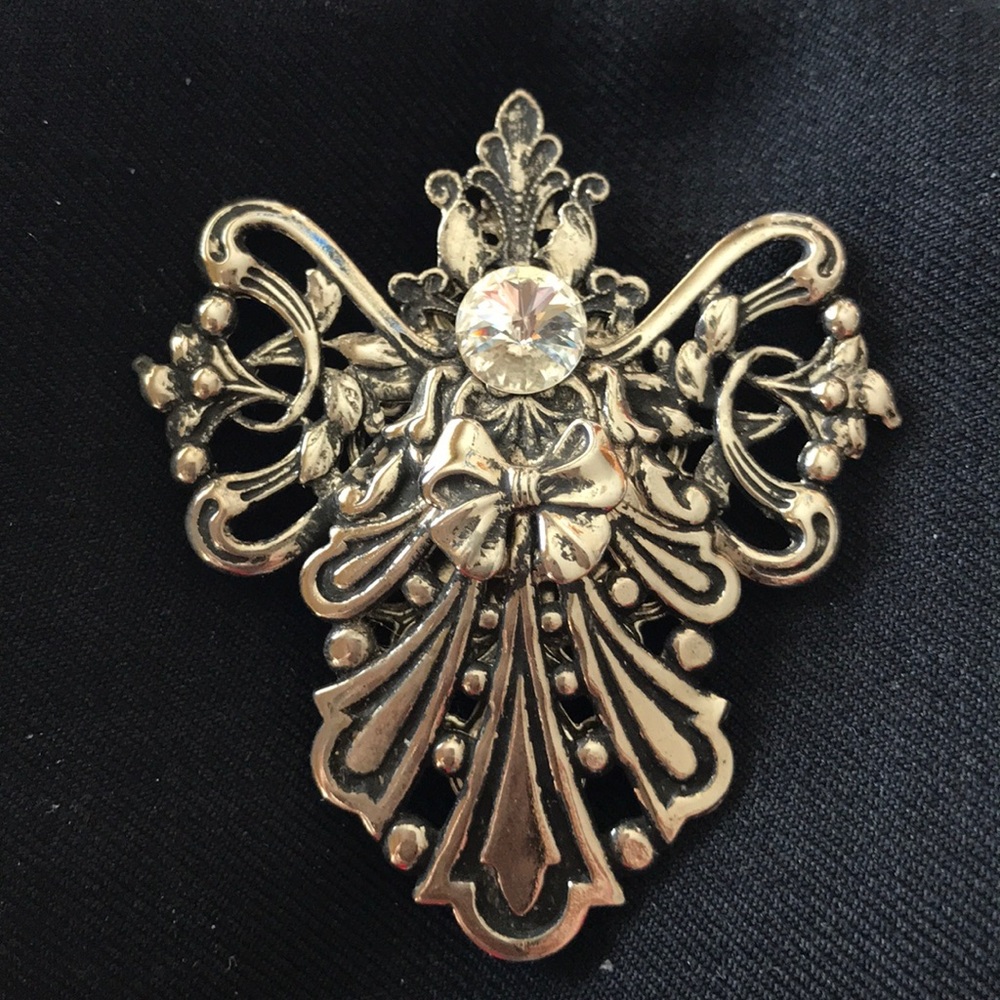 Angel of Love pin signed by designer Jane